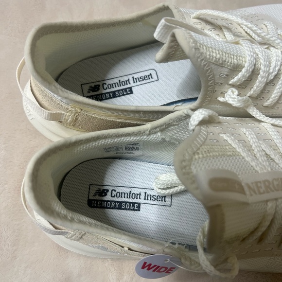 New Balance - Picture 2 of 9